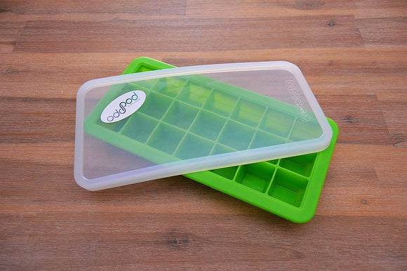 Silicone baby food tray with lid is ideal for preparing homemade nutritious meals for babies and snack food for toddlers, in a sustainable way. 