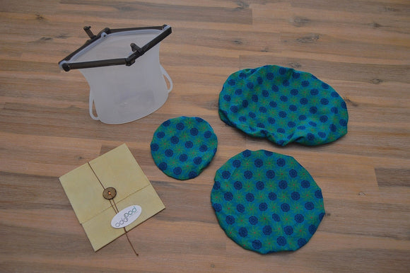 Eco Kitchen Intro Pod includes a set of dish covers or bowl covers, a reusable silicone bag and a beeswax wrap. Eco-friendly and sustainable alternatives to single use plastic for any food storage.