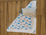 Odd Pod burp cloth in the blue whale design, made from 100% flannel and cotton towelling. Perfectly soft and absorbent.