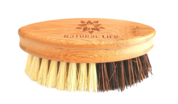 The palm-sized handle Scrubbing brush is made from FSC approved Bamboo that is naturally anti-microbial, and the bristles are made from high quality sisal and palm fibres that are naturally strong and durable.